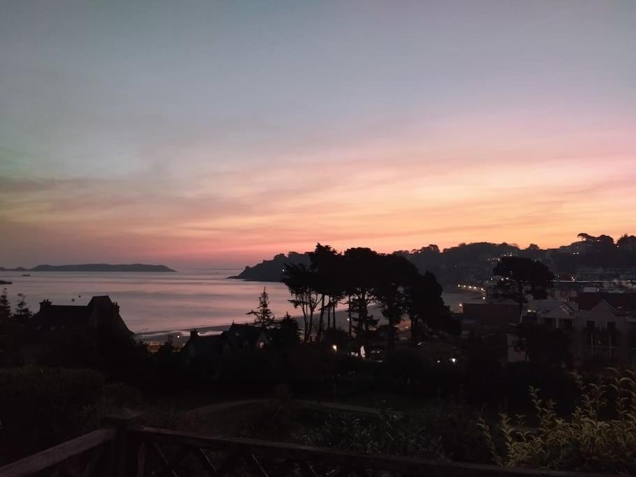 Studio Vue Mer - Plage De Trestraou Perros-Guirec Εξωτερικό φωτογραφία